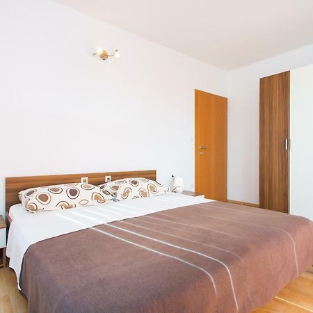 Adria Punat Apartments エクステリア 写真