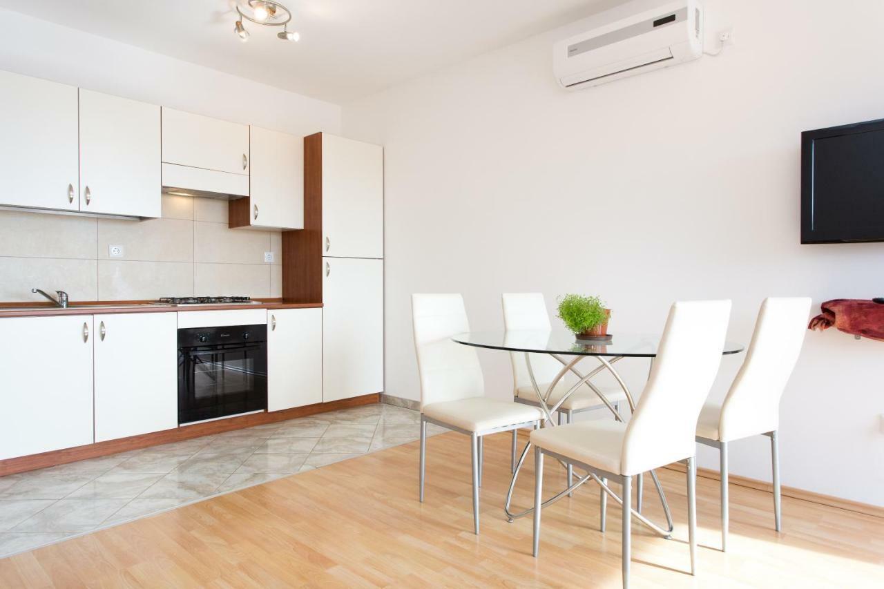 Adria Punat Apartments エクステリア 写真